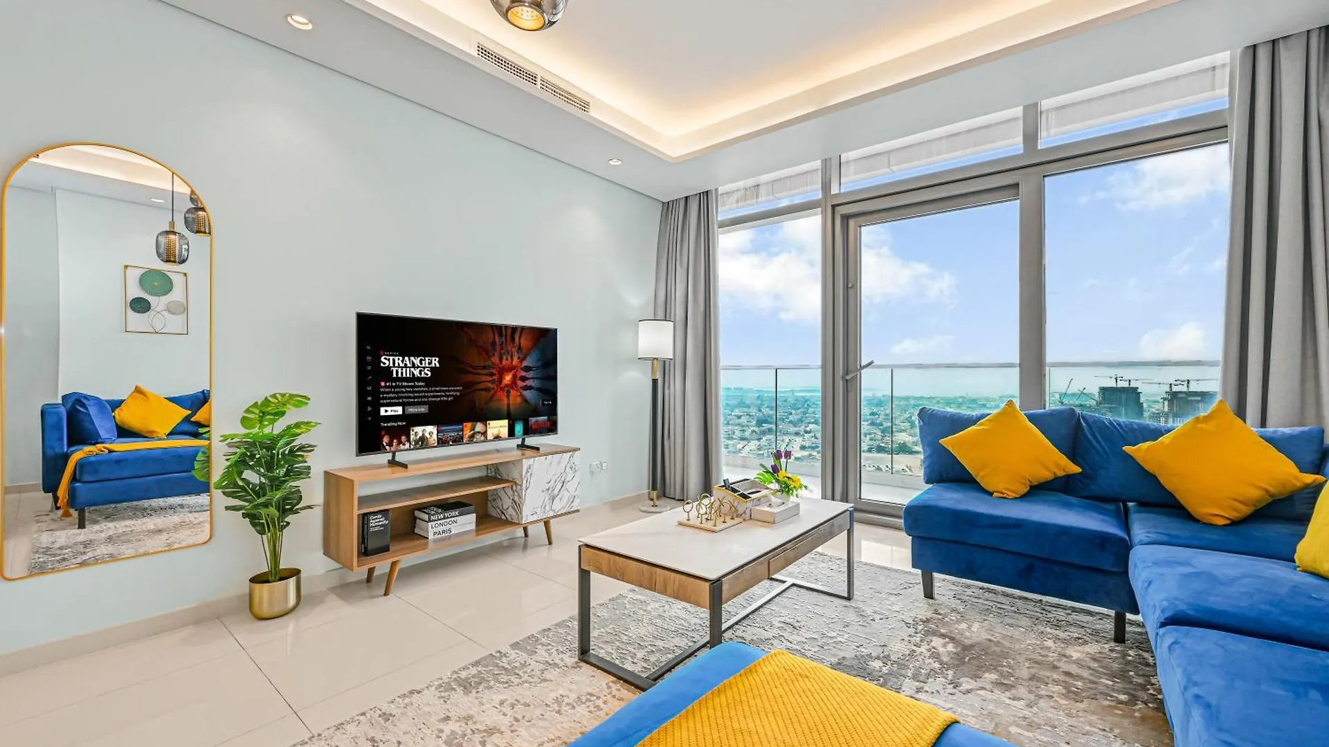 Ferienwohnung 2Br Ocean View - Scenic Infinity Pool In Downtown Dubai