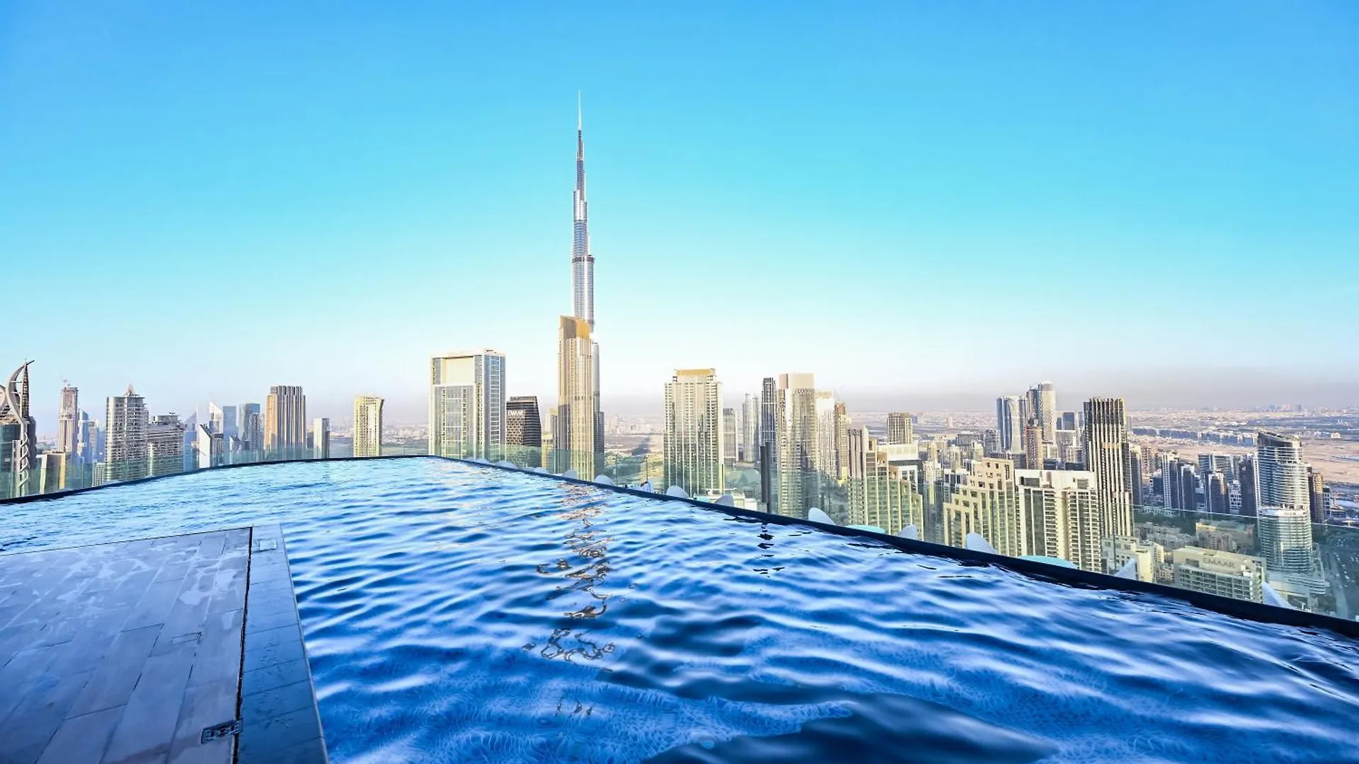 Ferienwohnung 2Br Ocean View - Scenic Infinity Pool In Downtown Dubai